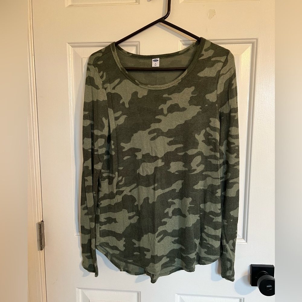 Old navy camo shirt
